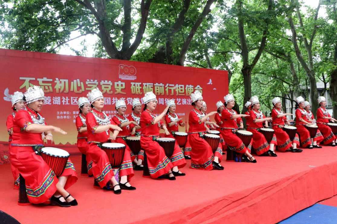 探寻蜘蛛侠绳索城市英雄无限金币钻石版,发现知识星球的精彩世界!